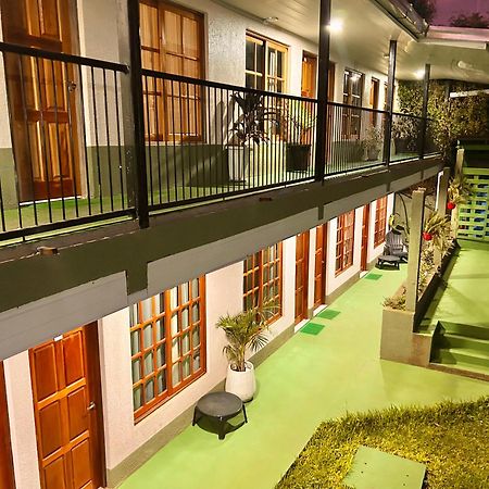 Tupa Hotel Iguazu 푸에르토이과수 외부 사진